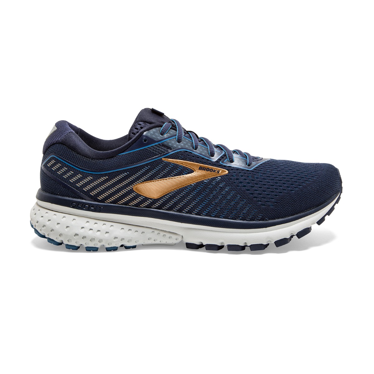 brooks trainers wide fit